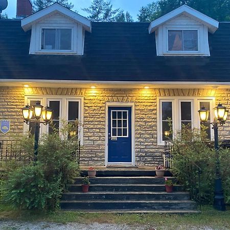 Auberge De Mon Petit Chum B&B Wakefield Εξωτερικό φωτογραφία