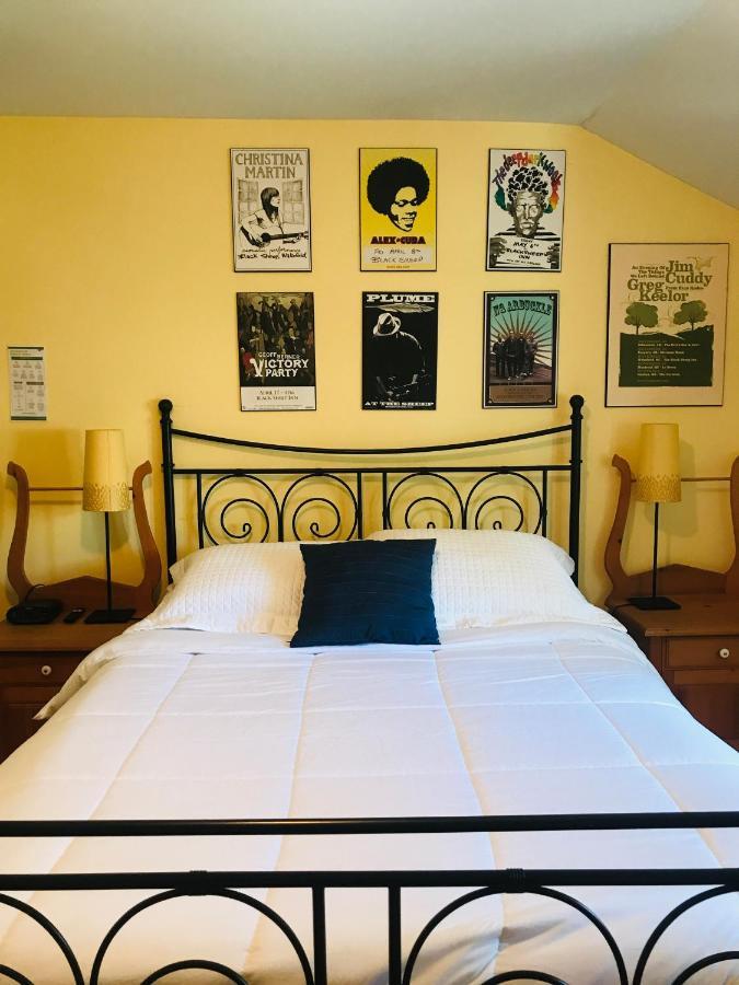 Auberge De Mon Petit Chum B&B Wakefield Εξωτερικό φωτογραφία