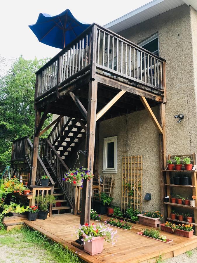 Auberge De Mon Petit Chum B&B Wakefield Εξωτερικό φωτογραφία